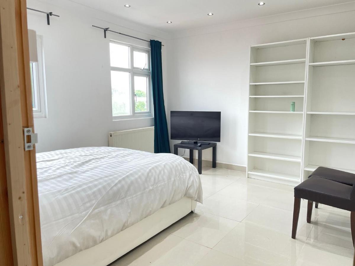 Private Room- Direct Travel Central/ Heathrow Londra Dış mekan fotoğraf