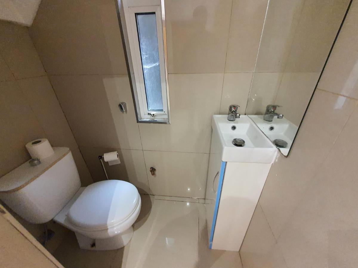 Private Room- Direct Travel Central/ Heathrow Londra Dış mekan fotoğraf