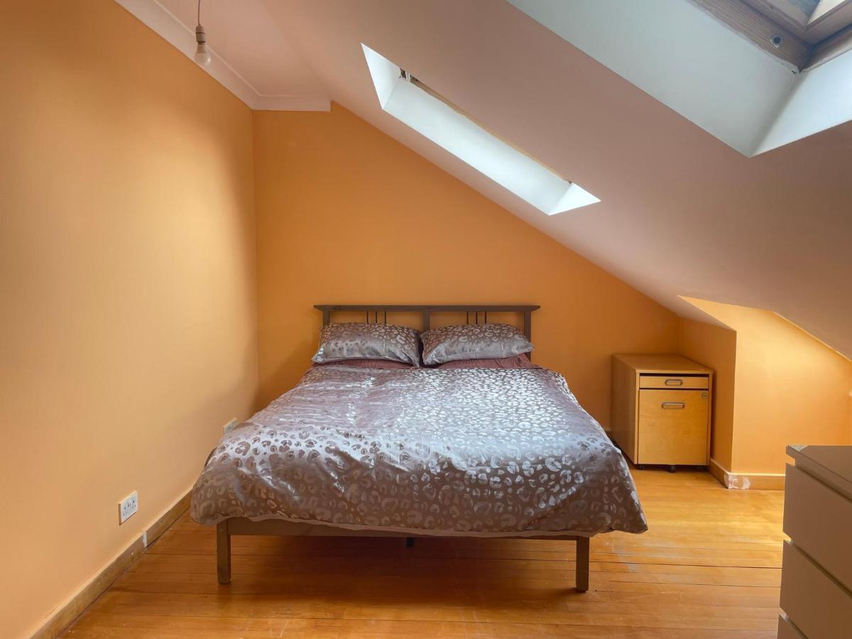 Private Room- Direct Travel Central/ Heathrow Londra Dış mekan fotoğraf