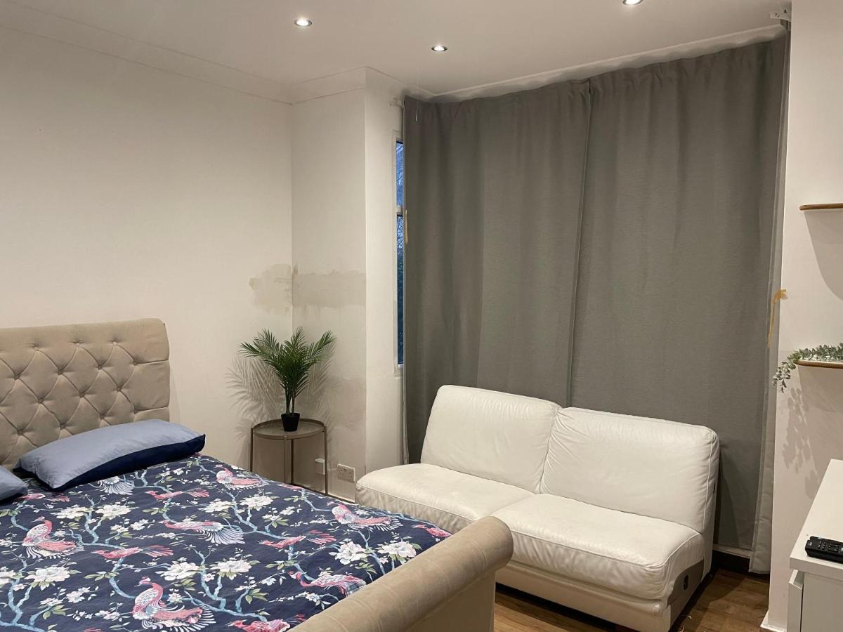 Private Room- Direct Travel Central/ Heathrow Londra Dış mekan fotoğraf